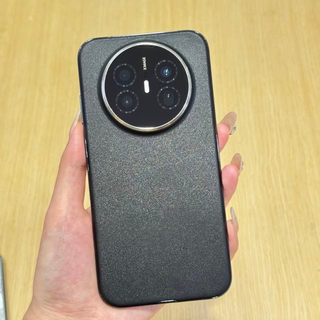 High-quality Original Huawai Mate70Air 6.6mm Ultra-thin Body 7 Inch 6500mAh 5G Smartphone