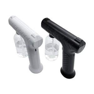 Atomizador portátil de luz azul, pistola de desinfección de alcohol recargable por USB para uso en el hogar, oficina y en interiores - Product Image 2