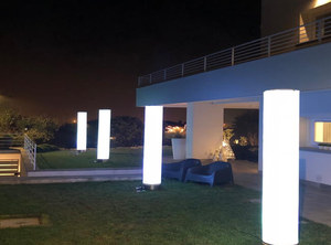 ไฟคอลัมน์ไร้สายกันน้ำ 6x15W RGBW 4in1 DMX512 IP65 สำหรับงานกลางแจ้ง ใช้แบตเตอรี่ เหมาะสำหรับดีเจ ดิสโก้ งานแต่งงาน คลับ อาคาร และเวที - Product Image 4