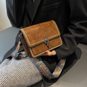 개인화 된 럭셔리 새로운 싱글 숄더 디자인 브랜드 슬링 패션 여성 숄더 백 - Product Image 4