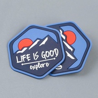 Écusson en silicone PVC 2D 3D souple gaufré avec LOGO personnalisé insignes en caoutchouc cousu sur presse à chaud pour vêtements