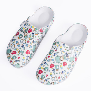Zoccoli Leggeri Antiscivolo all'Ingrosso, Scarpe Bianche in EVA Stampate per Infermieri e Personale Ospedaliero - Product Image 5