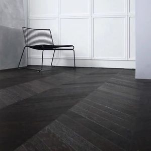 Suelo de madera de <span class=keywords><strong>parquet</strong></span> de roble cepillado negro avanzado Suelo de tablero de madera compuesto multicapa a prueba de humedad - Product Image 4