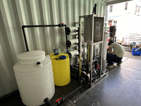 Système d'osmose inverse industriel conteneurisé 6000 LPH pour l'approvisionnement en eau des îles côtières, dessalement d'eau de mer 6T/H, vente en gros