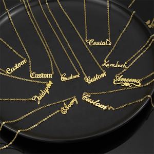 Vendite transfrontaliere gioielli personalizzati personalizzati <span class=keywords><strong>collana</strong></span> <span class=keywords><strong>con</strong></span> <span class=keywords><strong>nome</strong></span> personalizzato in acciaio inossidabile placcato oro 18 carati - Product Image 4