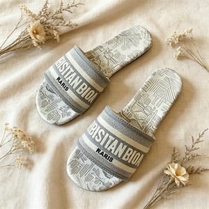 Pantuflas Casuales Unisex para Hombre y Mujer, de Alta Calidad, Transpirables, con Suela Gruesa, Cómodas, Estilo Deportivo para Caminar - Product Image 1