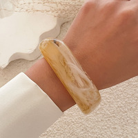 Bracelets en acrylique épais à large bord, colorés, tendance de l'été, géométriques, irréguliers, grands bracelets, bijoux pour femmes, cadeaux