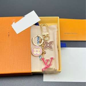 Thời trang xu hướng thương hiệu kim loại Keychain Chất lượng cao sang trọng thương hiệu hợp kim kẽm vòng chìa khóa cho túi xách - Product Image 2