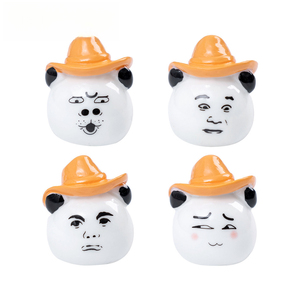 Divertido <span class=keywords><strong>emoji</strong></span> de panda con cabeza que se sacude, lindos accesorios decorativos para casa de muñecas, pequeños adornos de micropaisaje para escritorio. - Product Image 5