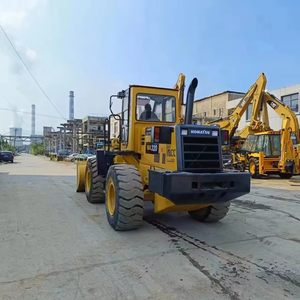 Cargadora de Ruedas Komatsu WA320-3 en Buen Estado, Equipo de Construcción Confiable Listo para Exportación, Capacidad de 1.6t - Product Image 2