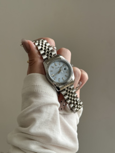 スコッティ 9570b ファクトリーセール ステンレススチール クォーツ腕時計 18mmバンド幅 合金ガラス ポインター レディースウォッチ - Product Image 4