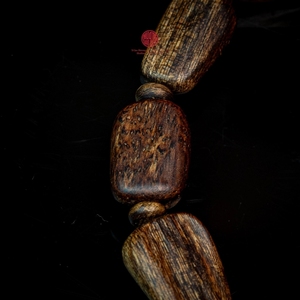 Genuine Natural Sinking Agarwood Bracelet for <b>Men</b> Small Size Classic Natural Wood Bracelet - Product Image 4