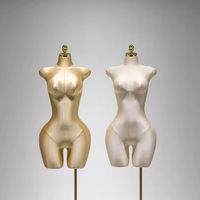Vente en gros de mannequins féminins sur support en or de grande taille Demi-sexy Curvy Lady BBL avec grosses hanches et buste en fibre de verre pour femmes