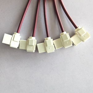 Sert Kılıflı Bayrak Şekilli Konnektör Kablo Demeti Naylon/PBT Kalaylı Bakır İletken 250/187 Elektronik İçin Terminal Özelleştirme - Product Image 2