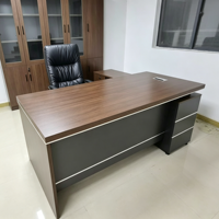 Bureau de direction moderne avec tiroirs, bureau en forme de L pour manager, mobilier de bureau en bois de noyer pour patron, PDG