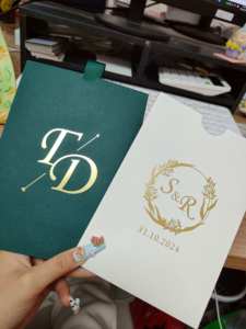 Invitaciones de boda de lujo Tarjeta inicial de espejo 3D Personalizado Flor de Rosa Menú de hoja de oro Tarjetas de papel de estilo de hadas de alta calidad - Product Image 4