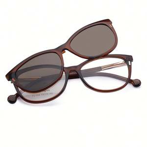 Lunettes de soleil polarisées œil-de-chat à clip magnétique TR90 anti-lumière bleue, personnalisables avec logo, pour hommes et femmes, collection mode 2025 - Product Image 5