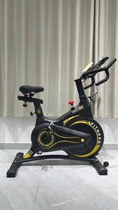 Bicicleta estática magnética comercial para interiores en oferta, bicicleta de spinning ligera con imán de acero para ejercicio en interiores - Product Image 5