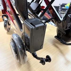 Ultra-lightweight 11KG Travel Lithium Battery All Terrain Wheel <b>Chair</b> Suitcase Carbon Fiber Electric Wheelchair For <b>Elder</b> - Product Image 6