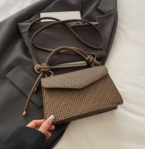 Bolso informal, bolso cuadrado pequeño y sencillo, bolso de hombro de color sólido a la moda para mujer, bolso cruzado retro de verano, bolso tote - Product Image 5