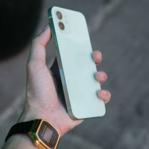 Venta Caliente de Teléfonos Móviles Usados Desbloqueados 12 128GB 64GB 256GB <span class=keywords><strong>Precio</strong></span> Bajo 11 13 14 15 <span class=keywords><strong>XR</strong></span> XSmax - Product Image 1