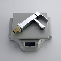 Robinet de lavabo de style contemporain, fourni par l'usine, en chrome, corps en zinc, mélangeur d'eau
