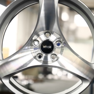 Jantes de voiture forgées HTOR <span class=keywords><strong>15</strong></span> 16 17 pouces 5x100 5x114.3 à 3 branches, jantes en alliage forgé, argent poli, compatibles avec Corolla Civic Golf Yaris - Product Image 4