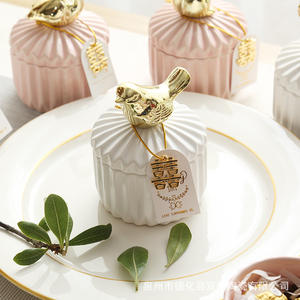 صناديق حلوى سيراميك مضلعة حديثة مخصصة لحفلات الزفاف مع غطاء حيوان - Product Image 3