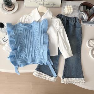 Ensemble d'été 2026 personnalisable pour filles : Nouvelle collection décontractée respirante en polyester/coton, gilet tricoté, chemise et jean – Ensemble trois pièces - Product Image 4