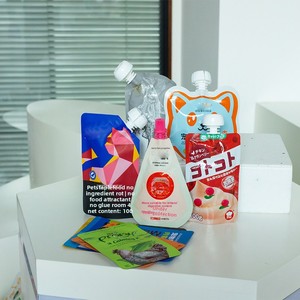 Pochettes souples <span class=keywords><strong>en</strong></span> plastique à bec verseur <span class=keywords><strong>en</strong></span> forme de tête de <span class=keywords><strong>chat</strong></span> de dessin animé pour aliments humides pour animaux de compagnie, sachets refermables pour pâtée et sauces pour chats - Product Image 3
