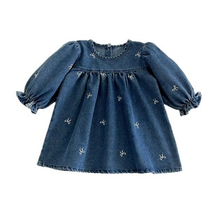 Abito in denim di puro cotone in stile coreano per la primavera e l'autunno, con ricamo a fiocco, per bambine, gonna carina e alla moda. - Product Image 5