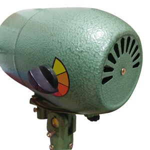 Ventilador Industrial de Pie para Exteriores de 30 Pulgadas, Resistente, con Aspas de Aluminio, Marco de Hierro Fundido y 3 Velocidades - Product Image 3