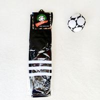 Chaussettes de football en gros à rayures – Option économique pour les passionnés de sport