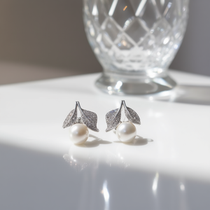 Boucles d'oreilles classiques en forme de feuille avec perle Akoya, argent 925 plaqué rhodium, pour femmes, bijoux de mariage - Product Image 2