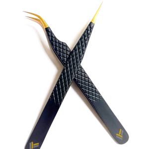 Pince à épiler d'extension de cils en acier inoxydable japonais de haute qualité avec logo personnalisé pointe dorée et type pointu noir - Product Image 6