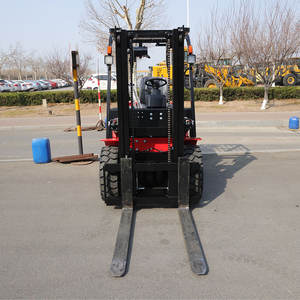 מלגזה חדשה לגמרי עם מנוע דיזל סיני, תורן תלת-שלבי, גובה הרמה 3000 מ\\\"מ, קיבולת 1.5-3.5 טון, צמיגים פנאומטיים, לשימוש חיצוני - Product Image 5