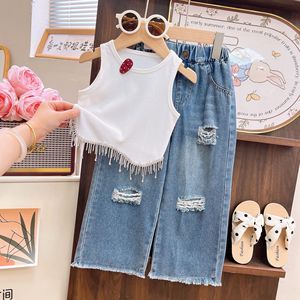 Ensemble deux pièces pour filles 2026 : débardeur déchiré en coton décontracté et jean en denim pour l'été - Product Image 2