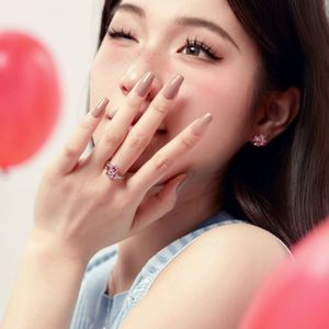 Anillo de Boda de Plata de Ley 925 con Zirconia 5A 8A de Corte Vibrante y Delicado en Rosa Veneno, Joyería Fina para Mujer - Product Image 5