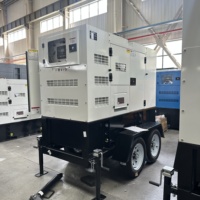 Groupe électrogène mobile 100 kVA 120 kVA 150 kVA 160 kVA 200 kVA sur remorque, générateur diesel Cummins CE refroidi par eau, silencieux