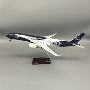 Modelo de Avión de Resina <span class=keywords><strong>Airbus</strong></span> <span class=keywords><strong>A350</strong></span>-<span class=keywords><strong>900</strong></span> a Escala 1/142 de 47 cm con Diseño del 100 Aniversario de Lufthansa, Luces LED y Tren de Aterrizaje - Product Image 1