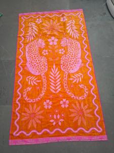 Toalla de Playa con Estampado de Leopardo Rosa y Naranja, Estilo Batik Floral, Toalla de Viaje de Algodón, Toalla de Baño para Hotel y Piscina - Product Image 1