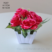 QIDA vente en gros artificielle soie herbe fleur arbre bonsaï luxe décor à la maison petite plante en pot en plastique pour une utilisation en extérieur pour le mariage