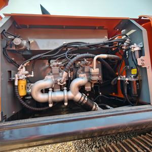 Excavatrice sur chenilles Hitachi Zaxis360 d'occasion importée, modèle ZX120, pour la construction - Product Image 3