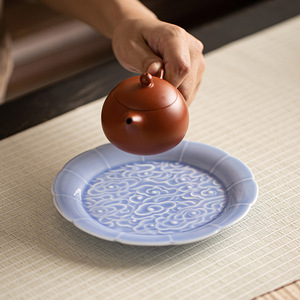 Assiette ronde en céramique chinoise pour thé et en-cas, style zen, en porcelaine, pour fruits et desserts, pour la maison, le salon ou les réceptions. - Product Image 3