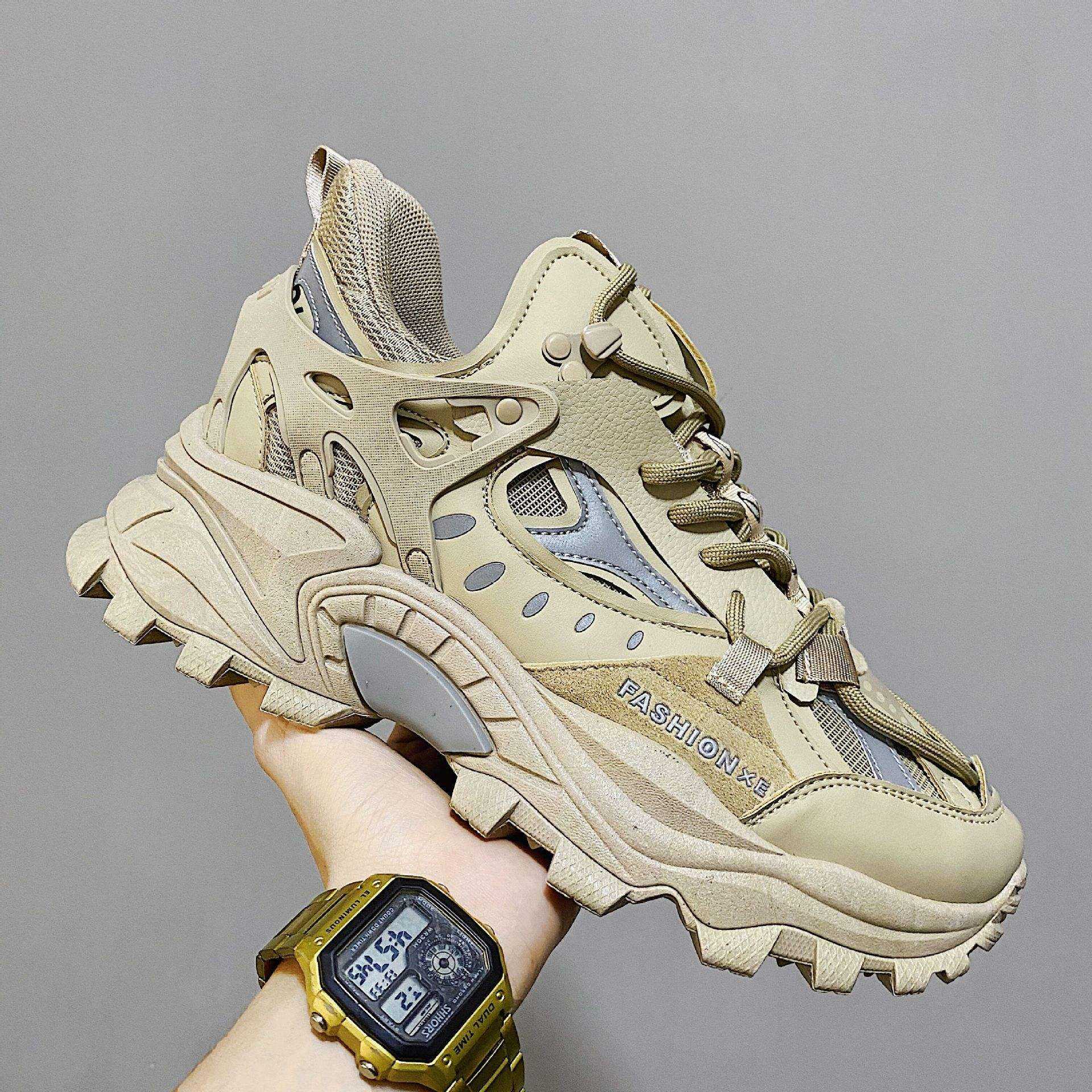 สีน้ำตาล