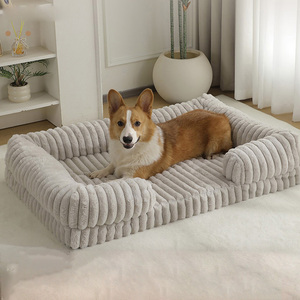 Cama Rectangular de Lujo para Perros Pequeños <span class=keywords><strong>con</strong></span> Logotipo Personalizado, Diseño Esponjoso <span class=keywords><strong>con</strong></span> Almohadas para el Cuidado del Cuello, Fácil de Lavar, Sofá Cama para Perros Pequeños <span class=keywords><strong>con</strong></span> Diseño de Rayas - Product Image 4