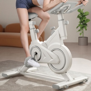 <span class=keywords><strong>Vélo</strong></span> de spinning d'intérieur silencieux pour entraînement cardio, équipement de gym à domicile, <span class=keywords><strong>vélo</strong></span> <span class=keywords><strong>stationnaire</strong></span> à résistance réglable pour la perte de poids - Product Image 5
