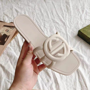 Venta caliente Sandalias de gelatina Punta cuadrada Diapositivas Zapatillas Calzado Color caramelo Verano Playa Al Aire Libre Sandalias planas impermeables para mujeres - Product Image 6