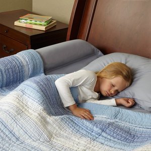 Barandas de Cama de Espuma Personalizadas para Bebés de 1.8 M, Diseño Moderno, Tela de Algodón Puro, Protección Anticaídas, Barandas de Seguridad para Dormitorio - Product Image 1