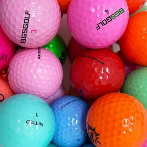Toptan fiyat özel Golf topları renkli turnuva parlak renk Golf topları